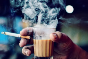 সিগারেট খাওয়া পিক ছেলেদের