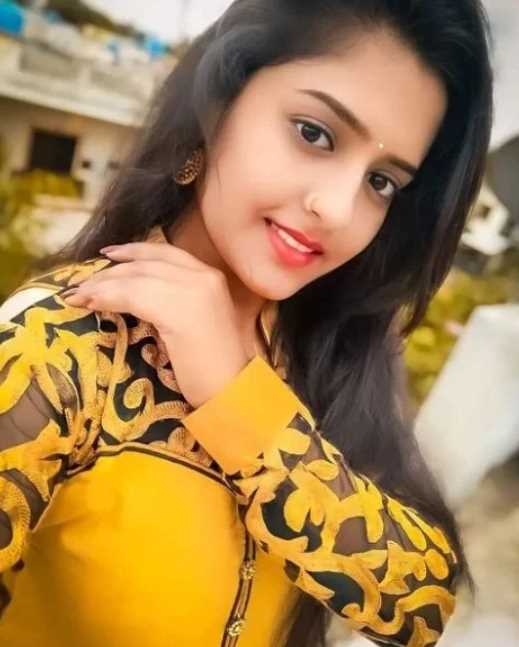 গ্রামের মেয়েদের ছবি
