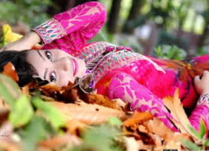 দুষ্টু মেয়েদের পিক