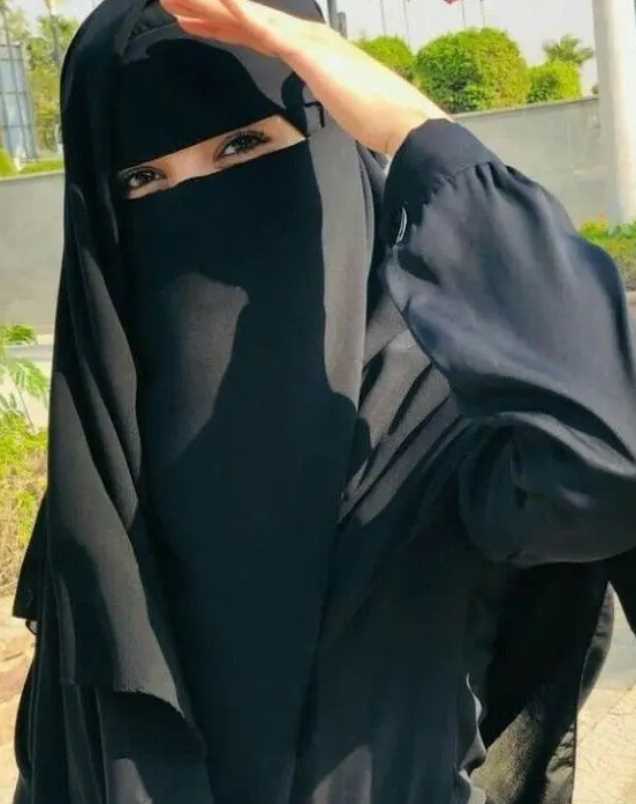 বোরকা পরা পিক